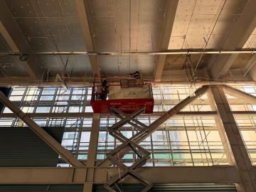 서울 어울림체육센터 건립공사(장기2차) 천장 단열재 설치작업