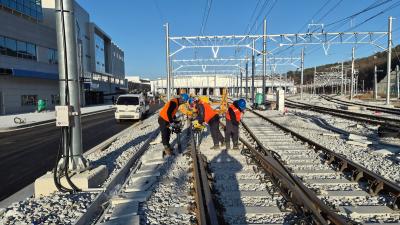 진접선(4호선연장) 차량기지 궤도공사(2공구) 분기기 선형 정정 및 자갈 정리